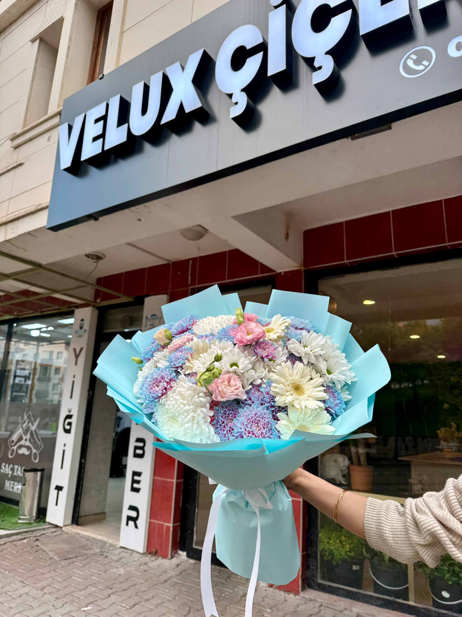 Velux Çiçek Evi Keçiören 